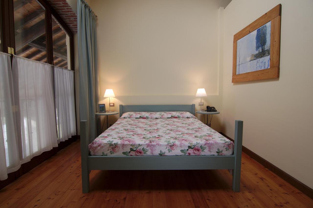 Polidora Bed & Breakfast Laveno-Mombello Exterior photo